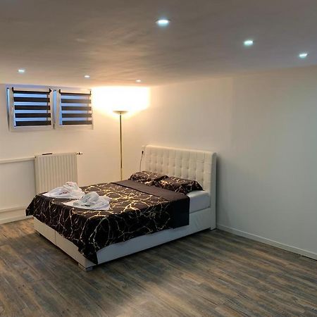 Studio 45M2 Tres Calme Village-Neuf Экстерьер фото